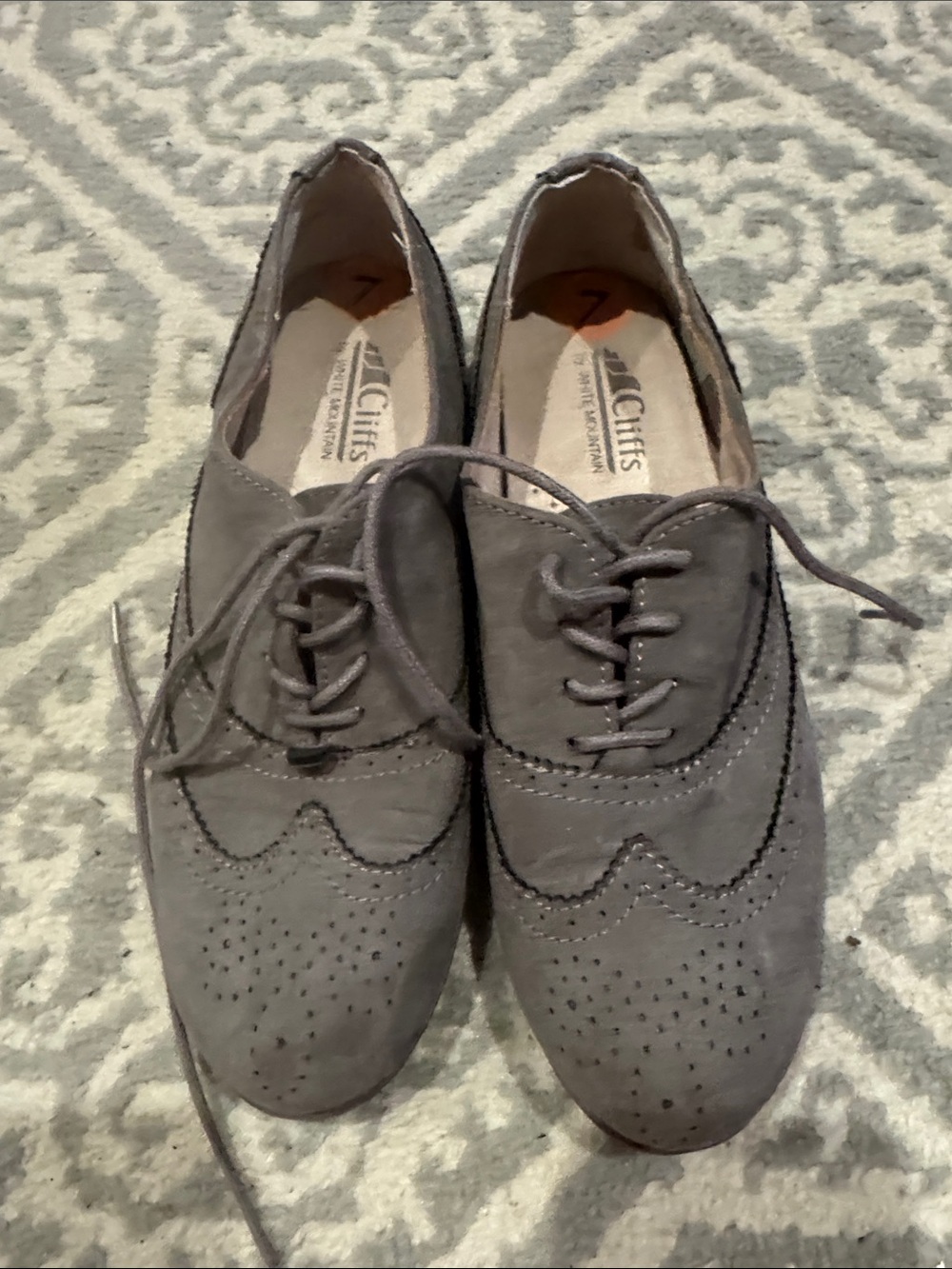 Cliffs by WHITE MOUNTAIN Gray Suede Wingtip Lace-Up Flats